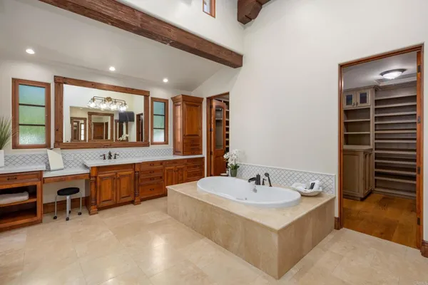 $5,999,000 | 8136 Entrada De Luz East, San Diego, CA 92127