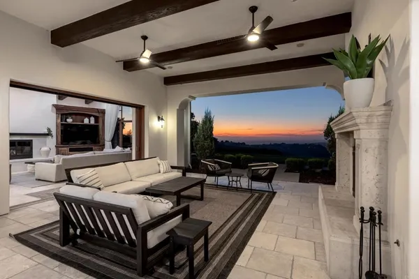 $5,999,000 | 8136 Entrada De Luz East, San Diego, CA 92127