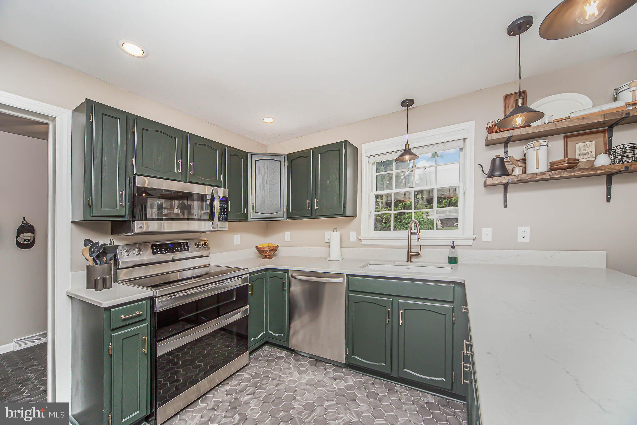 339 Knights Bridge Way Lititz, PA 17543 - Photo 8 of 32