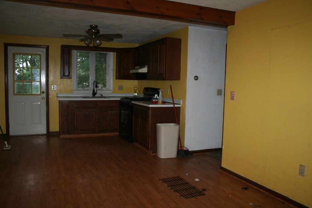 8 Emery Road Townsend, MA 01469 - Photo 12 of 23