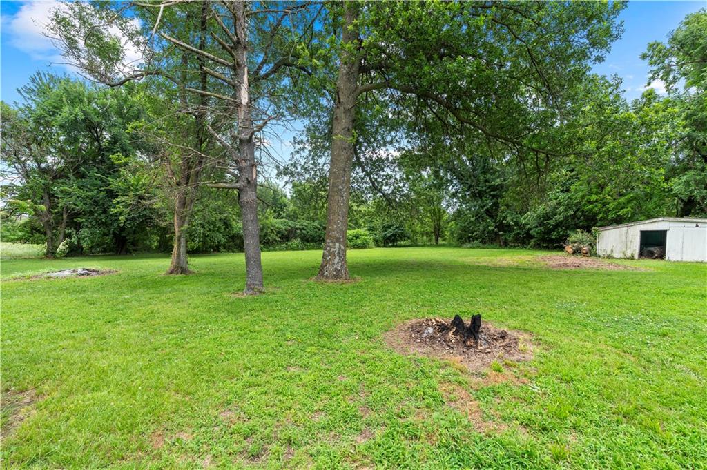 18509 South 1600 Road Nevada, MO 64772 - Photo 5 of 26