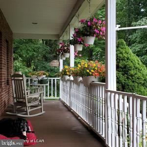 25 Tournament Way Hazleton, PA 18202 - Photo 6 of 66 front covered porch