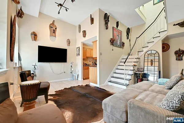$195,000 | 14-20 Jacques Street, Unit 11, Elizabeth, NJ 07201