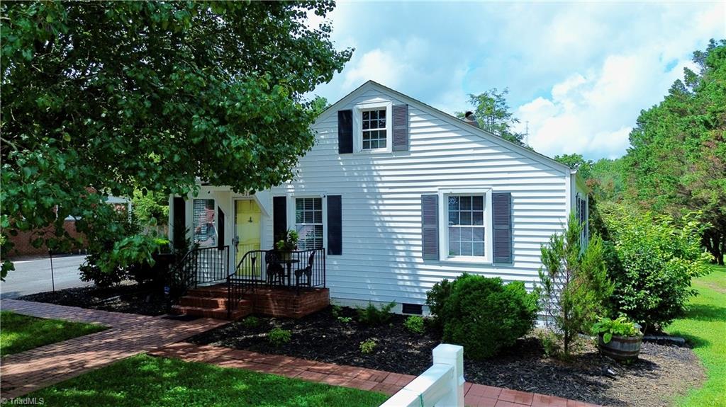 971 Bridge Street Elkin, NC 28621 - Photo 2 of 43 Gallery Image 2
