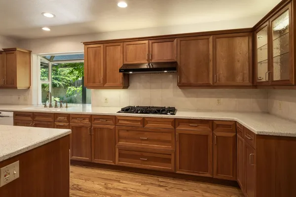 $549,000 | 1510 East Austin Way, Fresno, CA 93704