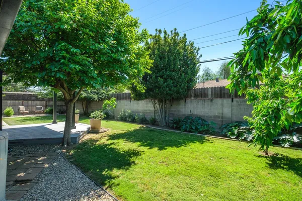 $549,000 | 1510 East Austin Way, Fresno, CA 93704