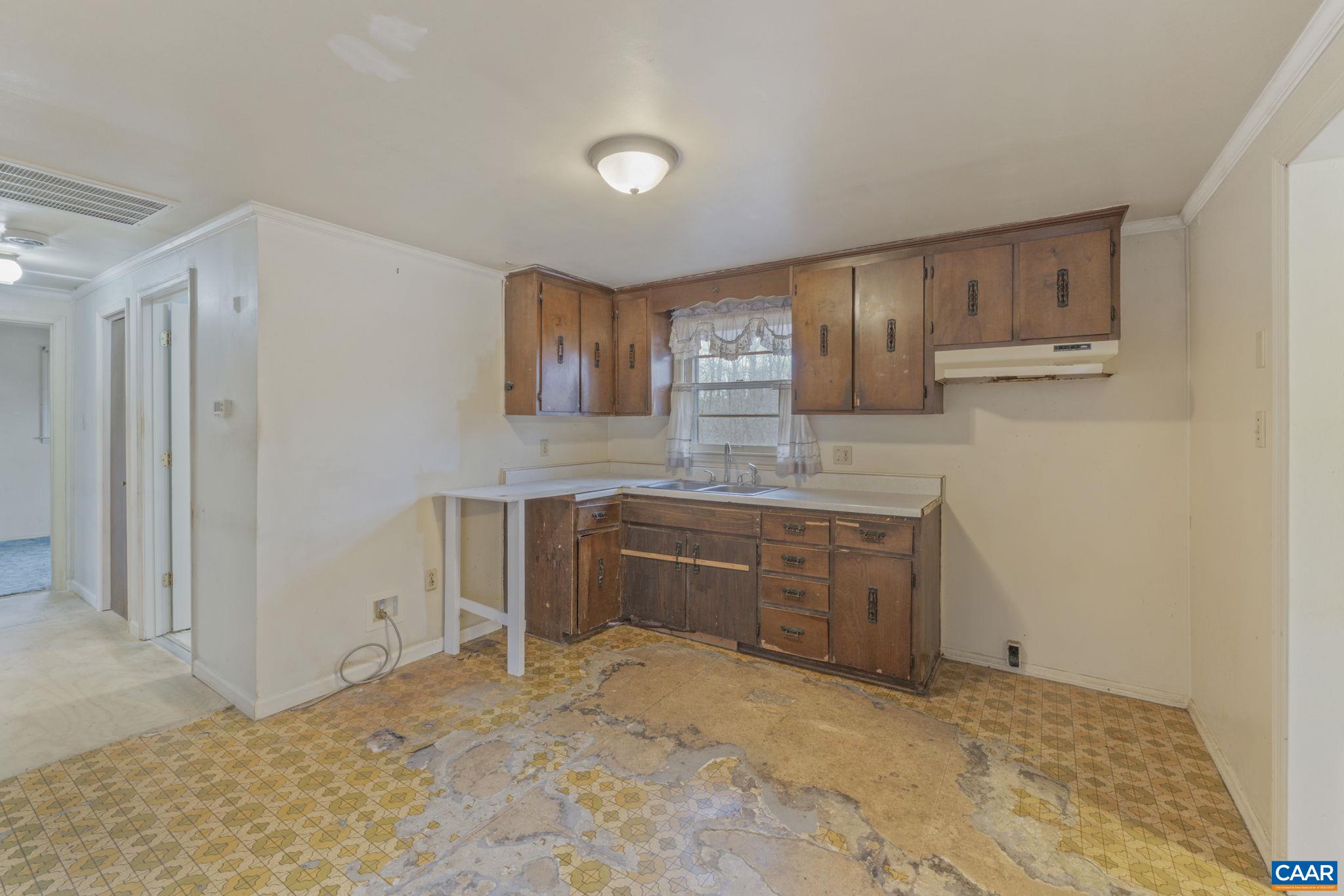 1203 Paynes Mill Road Troy, VA 22974 - Photo 10 of 36 Gallery Image 10