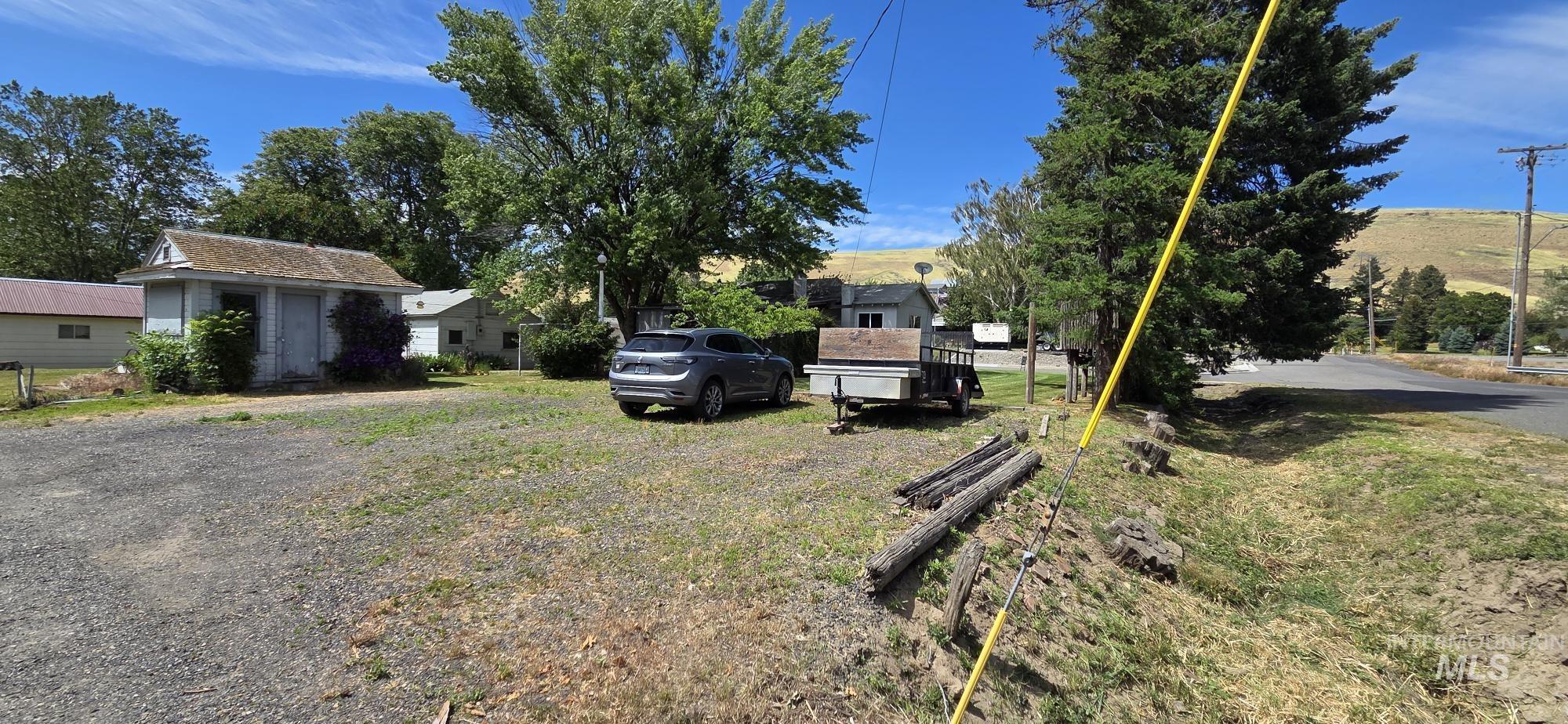 1792 Columbia Street Pomeroy, WA 99347 - Photo 3 of 25