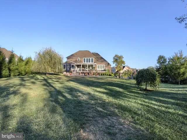 $998,000 | 40 Simmons Creek Lane, Enola, PA 17025