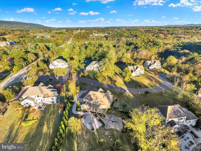 $998,000 | 40 Simmons Creek Lane, Enola, PA 17025