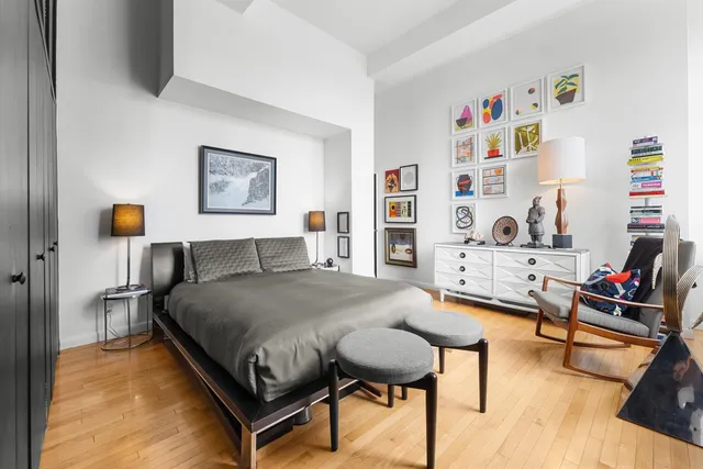 $950,000 | 310 East 46th Street, Unit 23M | Midtown East