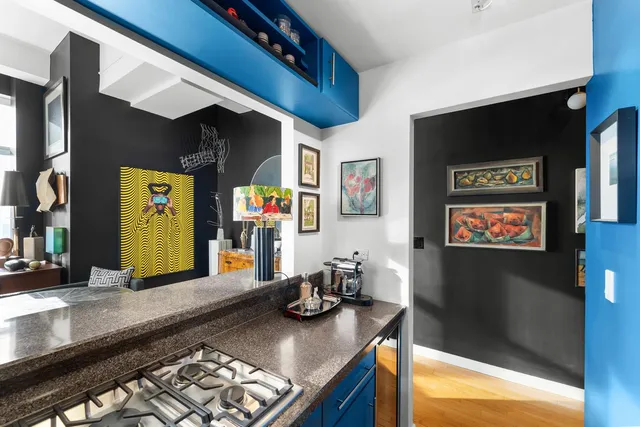 $950,000 | 310 East 46th Street, Unit 23M | Midtown East