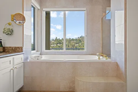 $1,799,000 | 6070 Mazuela Drive, Oakland, CA 94611