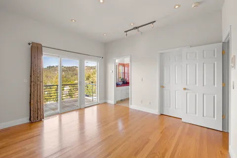 $1,799,000 | 6070 Mazuela Drive, Oakland, CA 94611