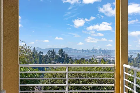 $1,799,000 | 6070 Mazuela Drive, Oakland, CA 94611