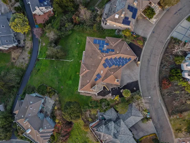 $1,799,000 | 6070 Mazuela Drive, Oakland, CA 94611