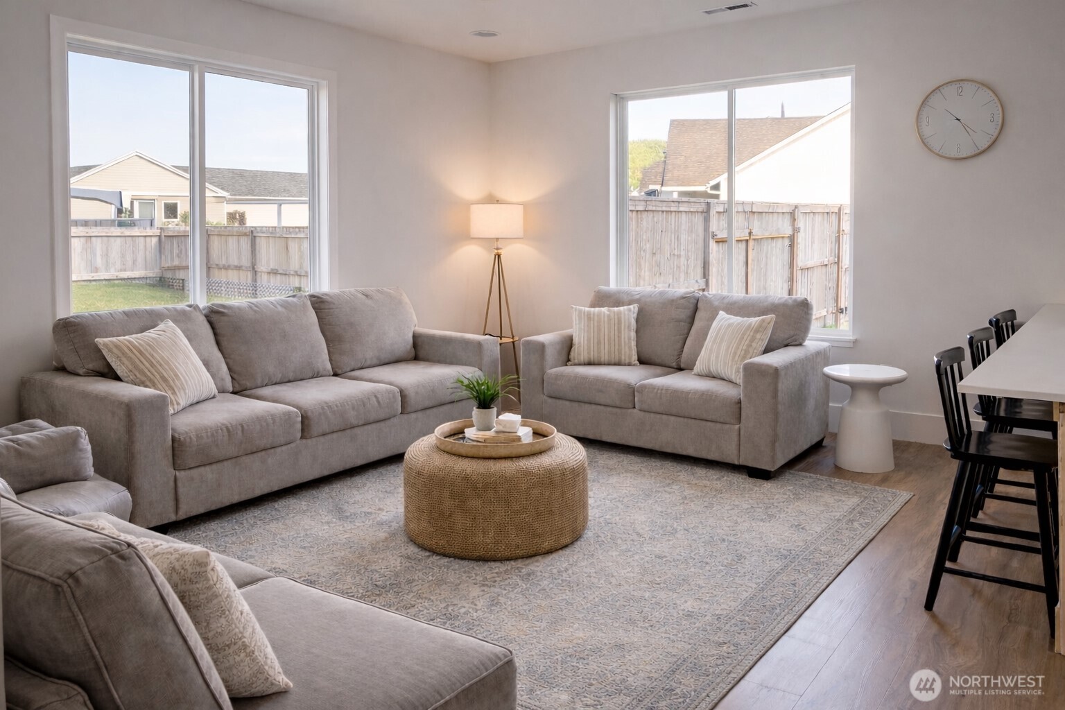 639 Vertex Avenue Winlock, WA 98596 - Photo 5 of 22 a living room with furniture and a large window