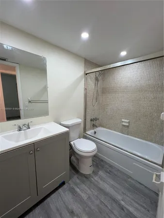 $1,800 | 1701 Northwest 46th Avenue, Unit 102, Lauderhill, FL 33313