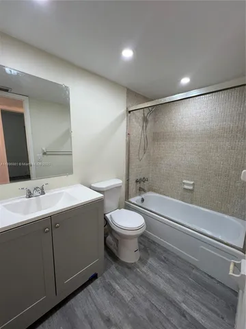 $1,800 | 1701 Northwest 46th Avenue, Unit 102, Lauderhill, FL 33313