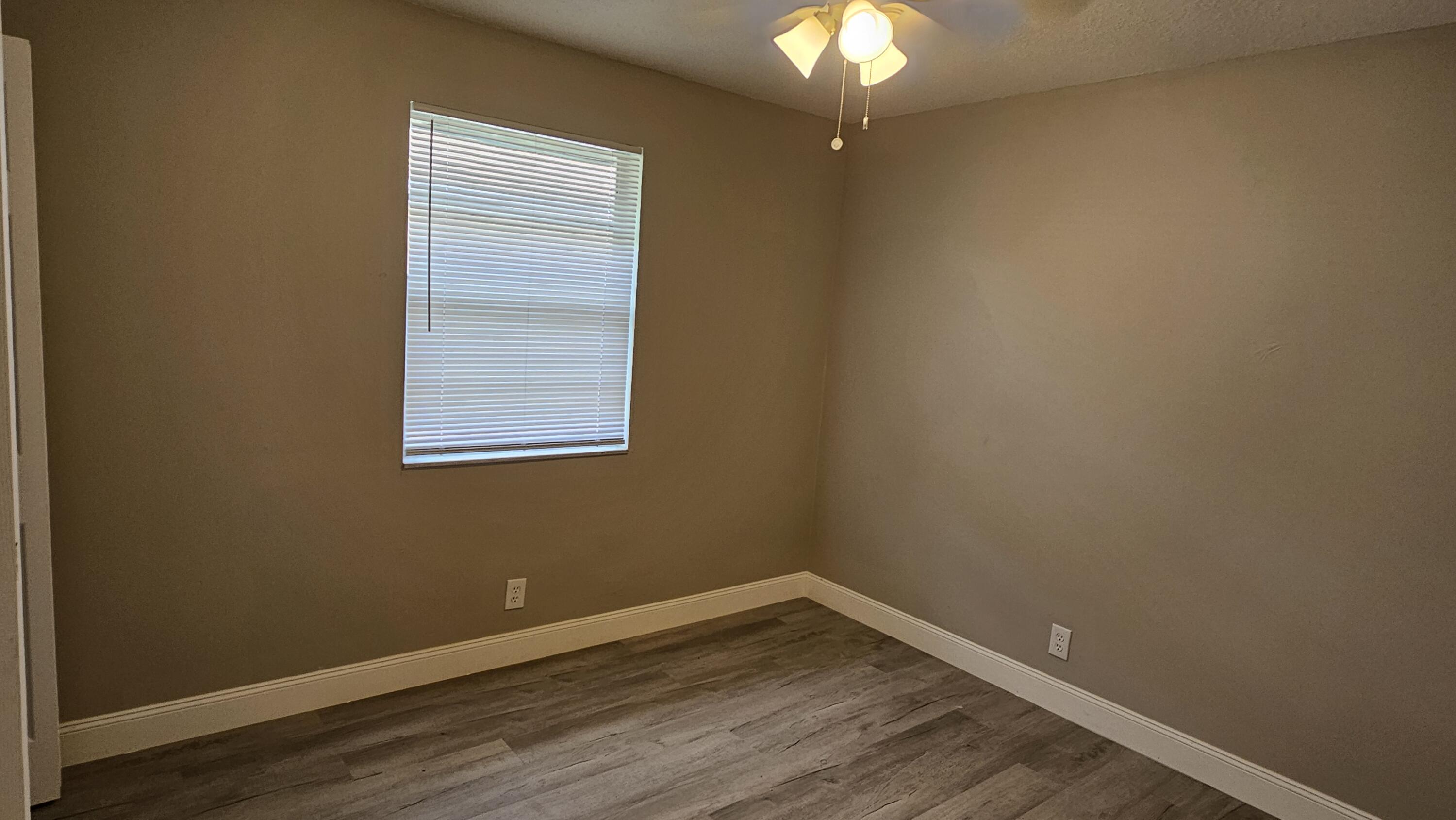 1501 West 17th Street Riviera Beach, FL 33404 - Photo 16 of 17 Bed 3