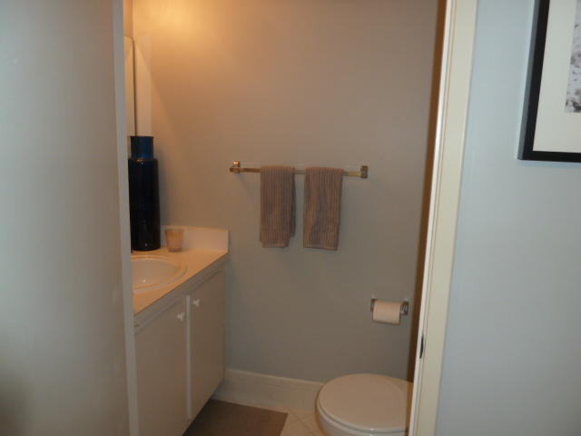 812 Jeffery Street Boca Raton, FL 33487 - Photo 13 of 17 Half Bath downstairs