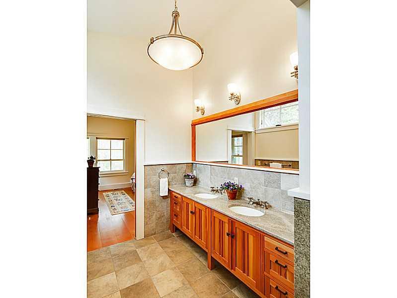 94 Waymouth Road Tenants Harbor, ME 04860 - Photo 16 of 24 Master Bath/Spa. 1st floor master bath