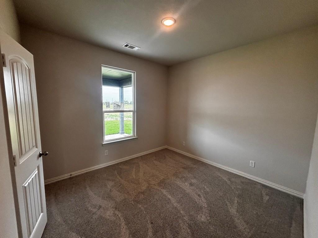 140 Hillview Trail Decatur, TX 76234 - Photo 7 of 16