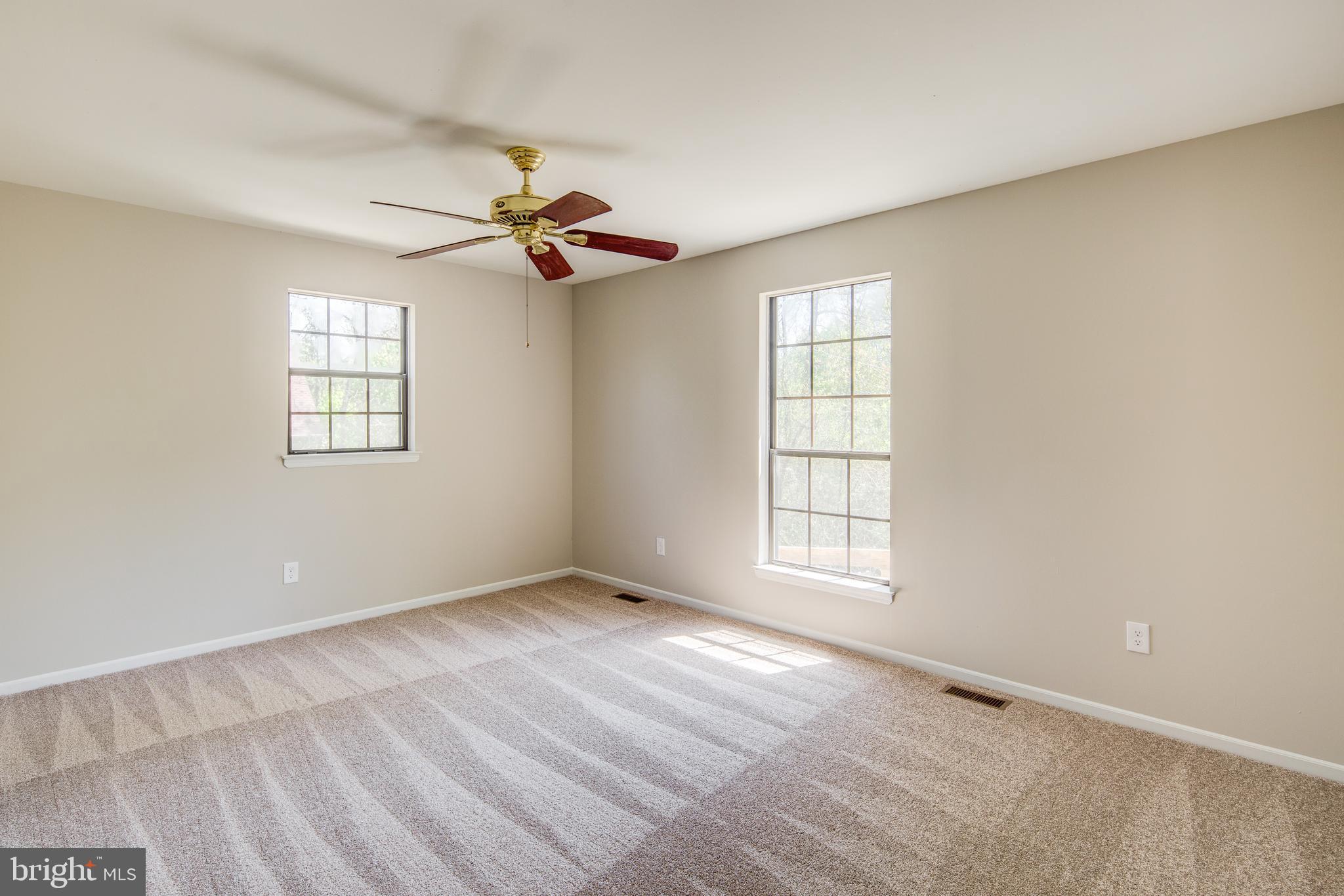 2326 Cooper Road Atco, NJ 08004 - Photo 11 of 25 Gallery Image 11