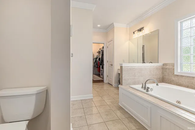 $850,000 | 8196 East Walnut Ridge, New Carlisle, IN 46552