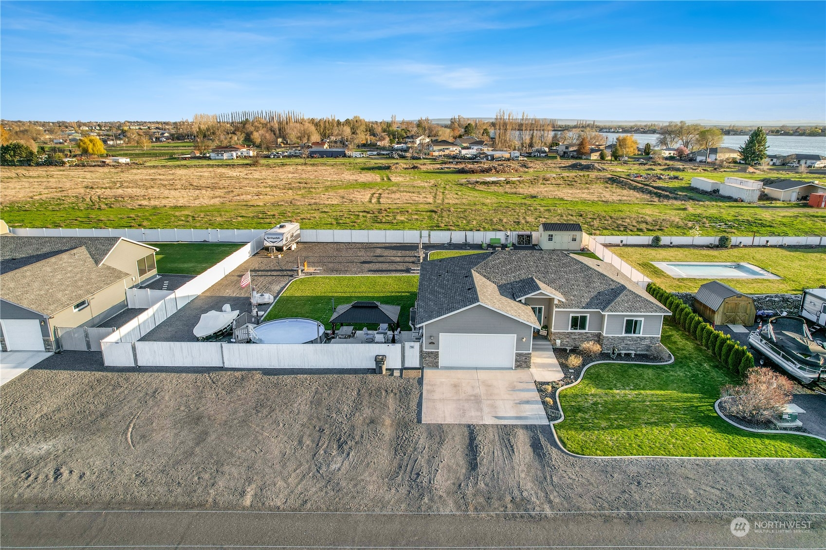 7851 Grove Road Northeast Moses Lake, WA 98837 - Photo 35 of 37 Gallery Image 35