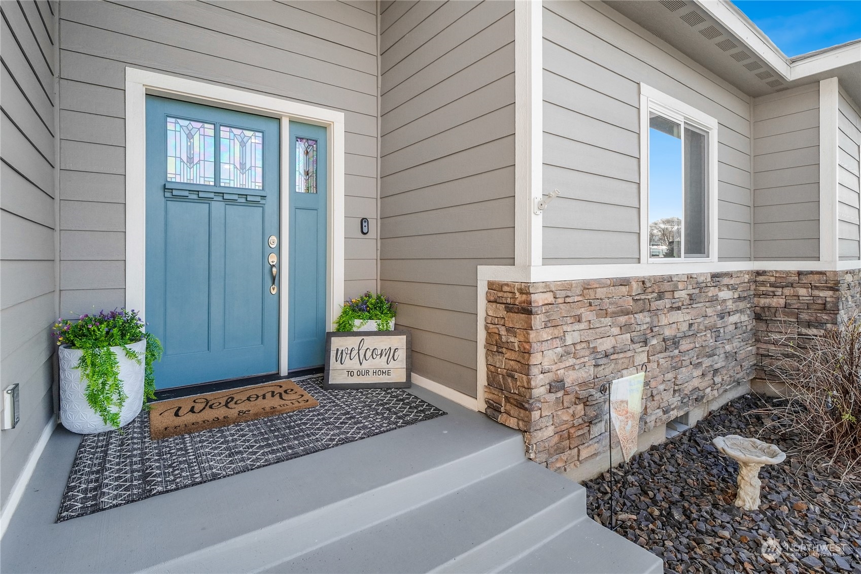 7851 Grove Road Northeast Moses Lake, WA 98837 - Photo 4 of 37 Gallery Image 4