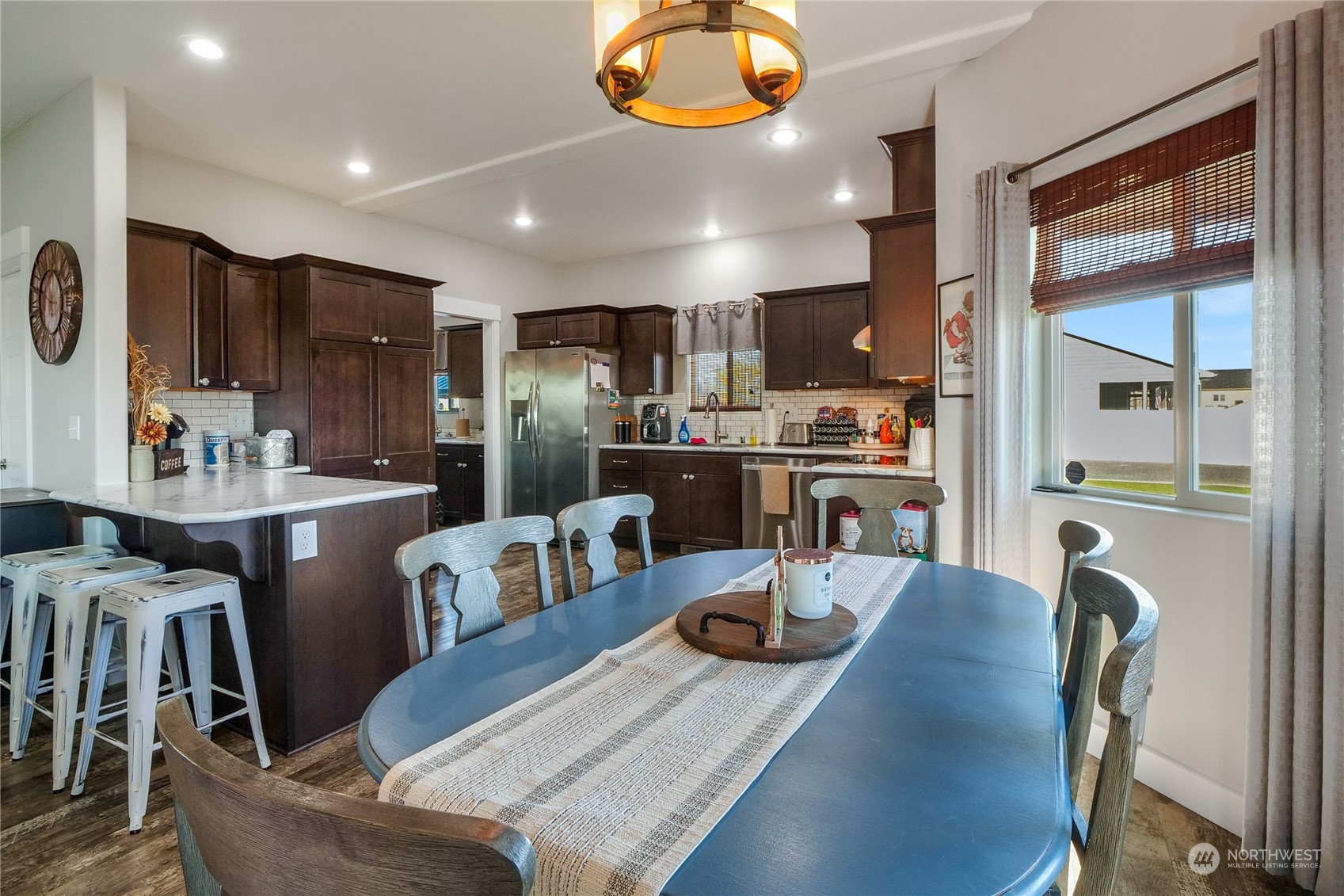 7851 Grove Road Northeast Moses Lake, WA 98837 - Photo 8 of 37 Gallery Image 8