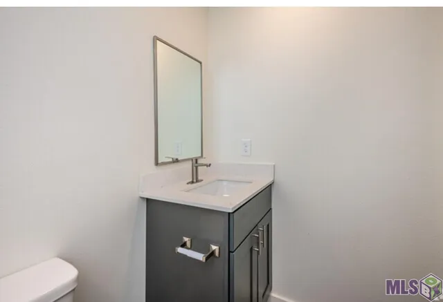 $1,055 | 4380 Mohican-Prescott Crossover, Baton Rouge, LA 70805