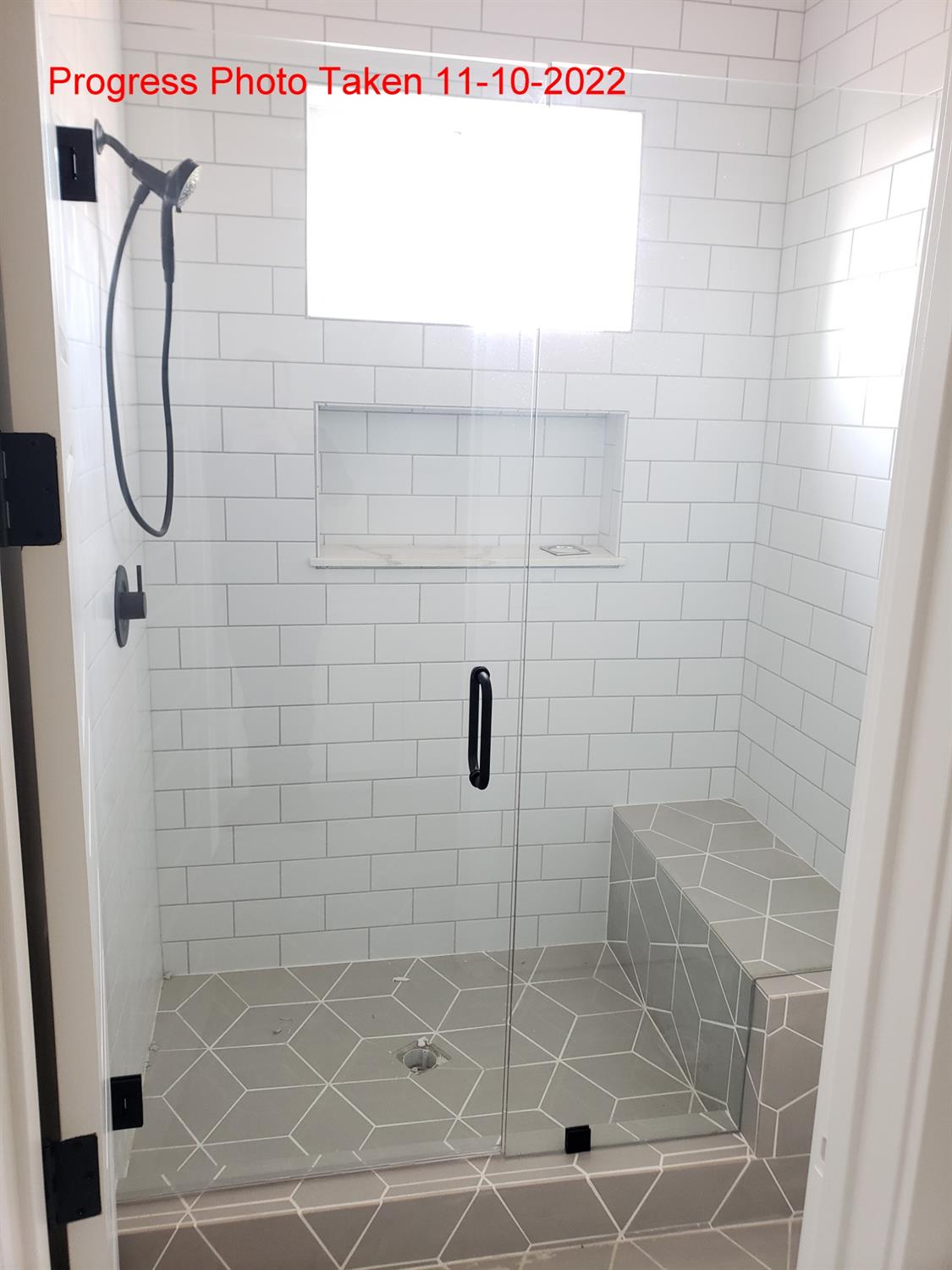 14480 Academy Oaks Lane Clovis, CA 93619 - Photo 5 of 37 a bathroom with a shower