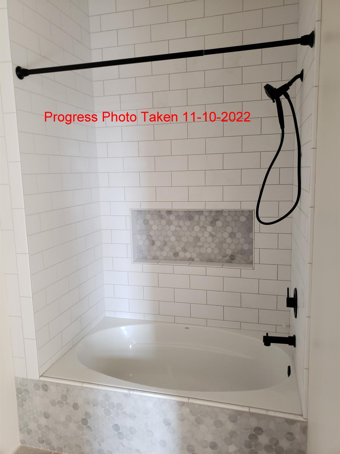 14480 Academy Oaks Lane Clovis, CA 93619 - Photo 6 of 37 a bathroom with a shower and a bathtub