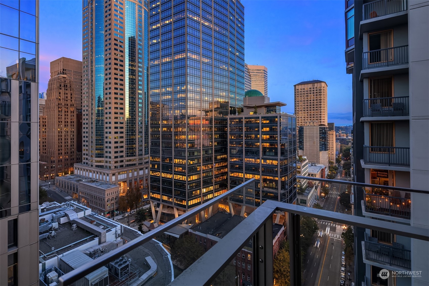 99 Union Street, Unit 1801 Seattle, WA 98101 - Photo 34 of 40