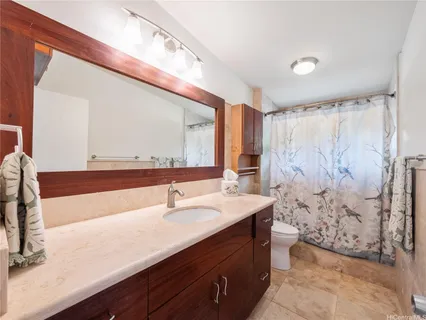 $2,098,000 | 111 Polihale Place, Honolulu, HI 96825