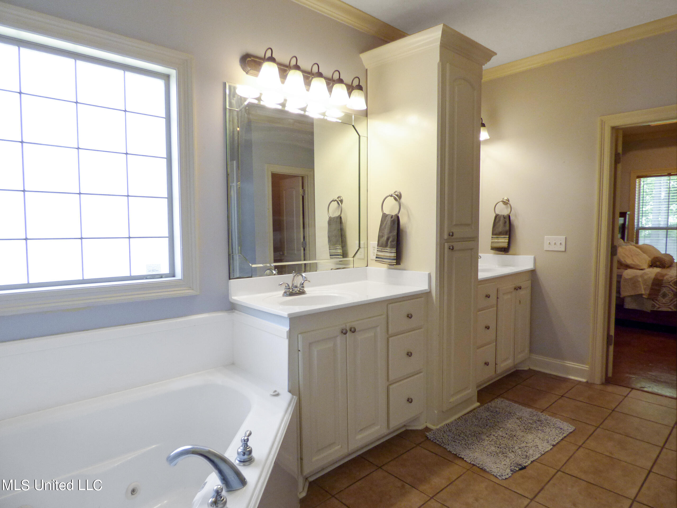 118 Addison Way Canton, MS 39046 - Photo 21 of 31 P1080126