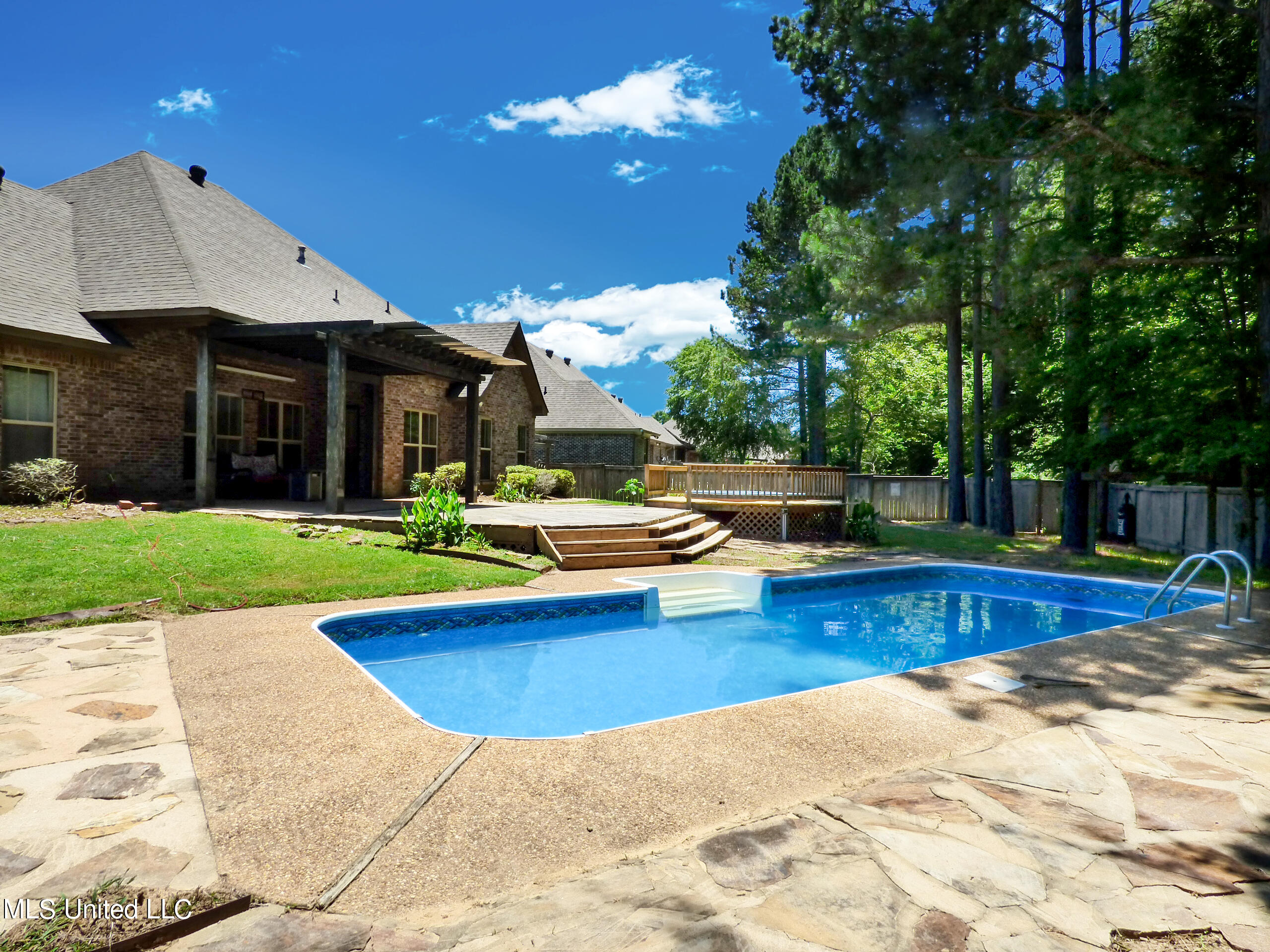 118 Addison Way Canton, MS 39046 - Photo 30 of 31 P1080136