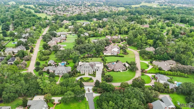 $365,000 | 18704 St Andrews Court West, Prairieville, LA 70769