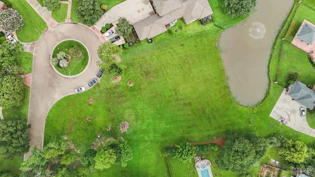 $365,000 | 18704 St Andrews Court West, Prairieville, LA 70769