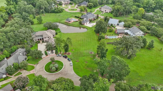 $365,000 | 18704 St Andrews Court West, Prairieville, LA 70769