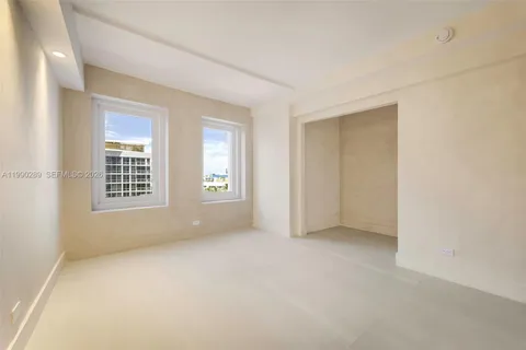 $1,800,000 | 2301 Collins Avenue, Unit 526, Miami Beach, FL 33139
