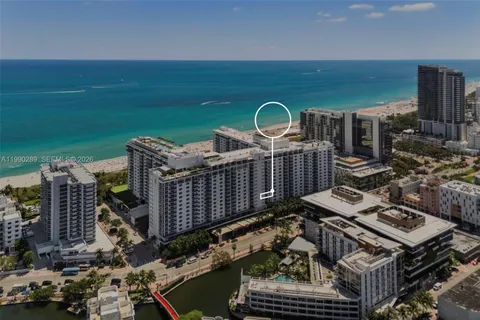 $1,800,000 | 2301 Collins Avenue, Unit 526, Miami Beach, FL 33139