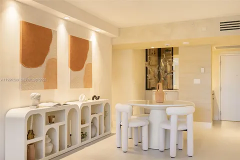 $1,800,000 | 2301 Collins Avenue, Unit 526, Miami Beach, FL 33139