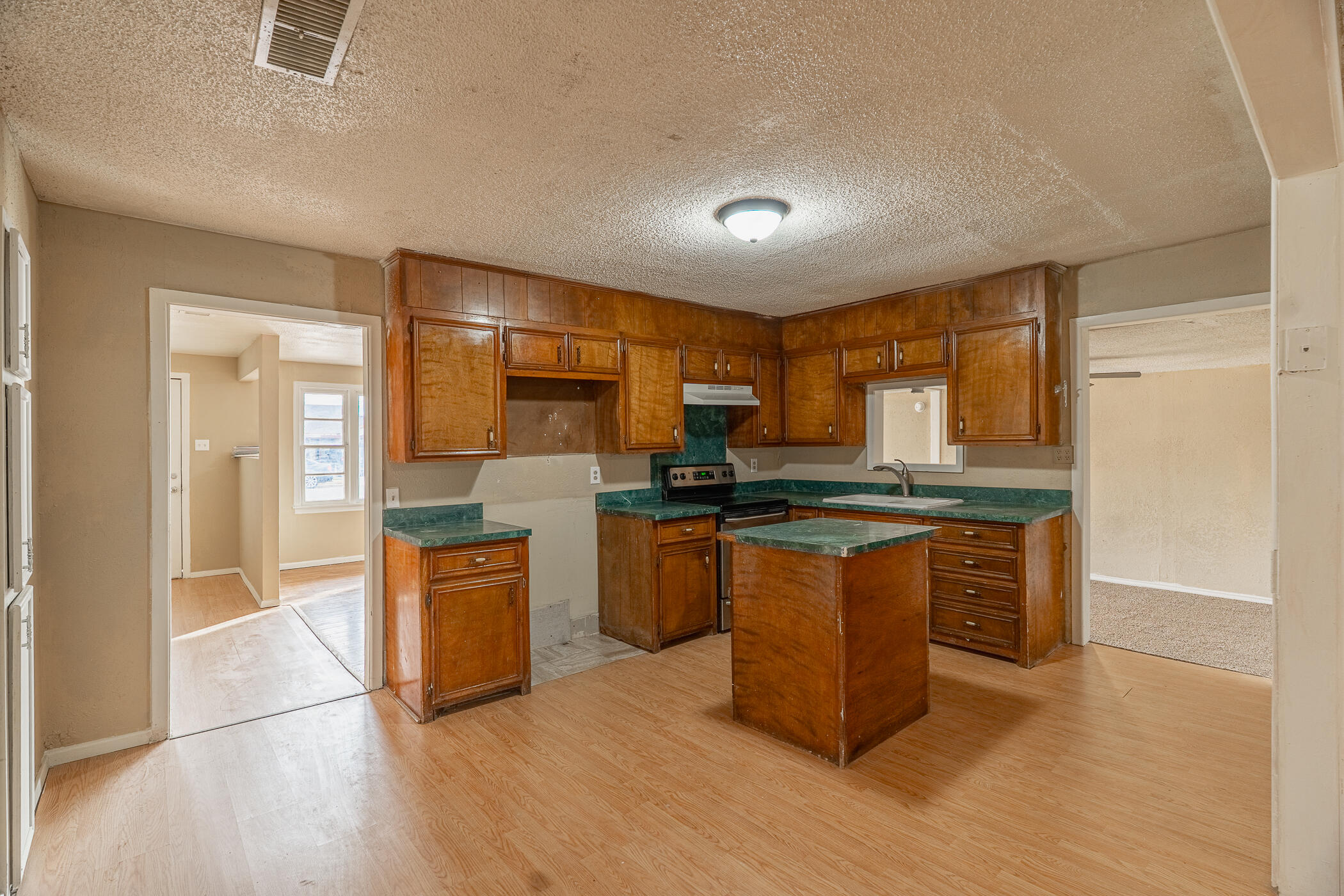 4812 36th Street Lubbock, TX 79414 - Photo 13 of 45 DSC07667-HDR