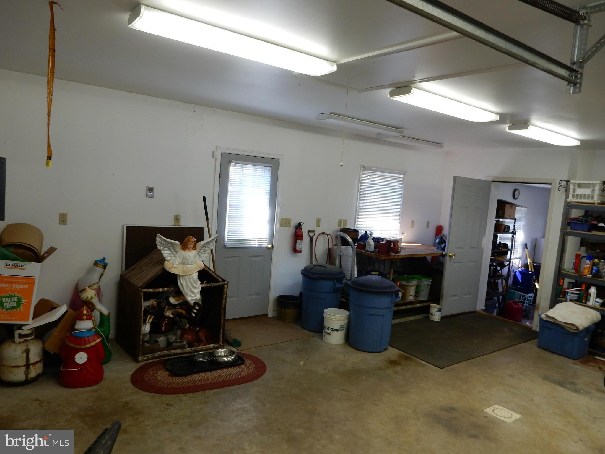 20726 El Rancho Road Boonsboro, MD 21713 - Photo 17 of 23 Garage