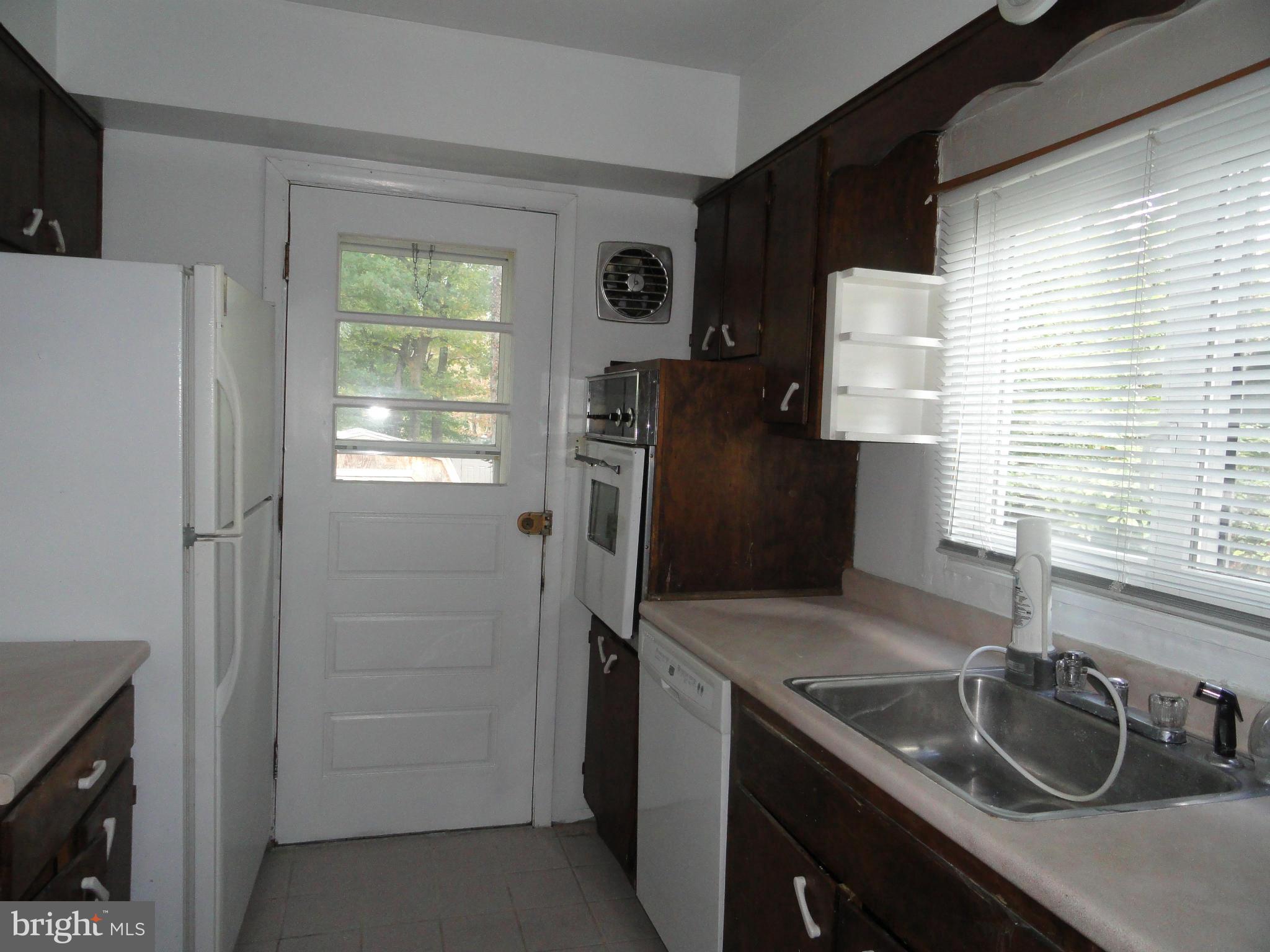 8802 Brierly Road Chevy Chase, MD 20815 - Photo 18 of 27 Kitchen
