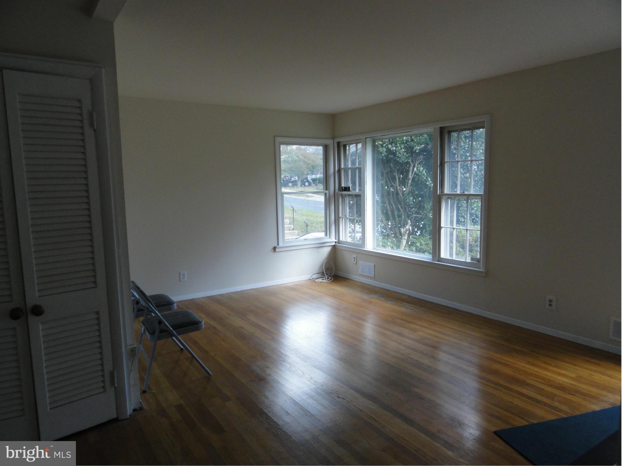8802 Brierly Road Chevy Chase, MD 20815 - Photo 7 of 27 Interior (General)