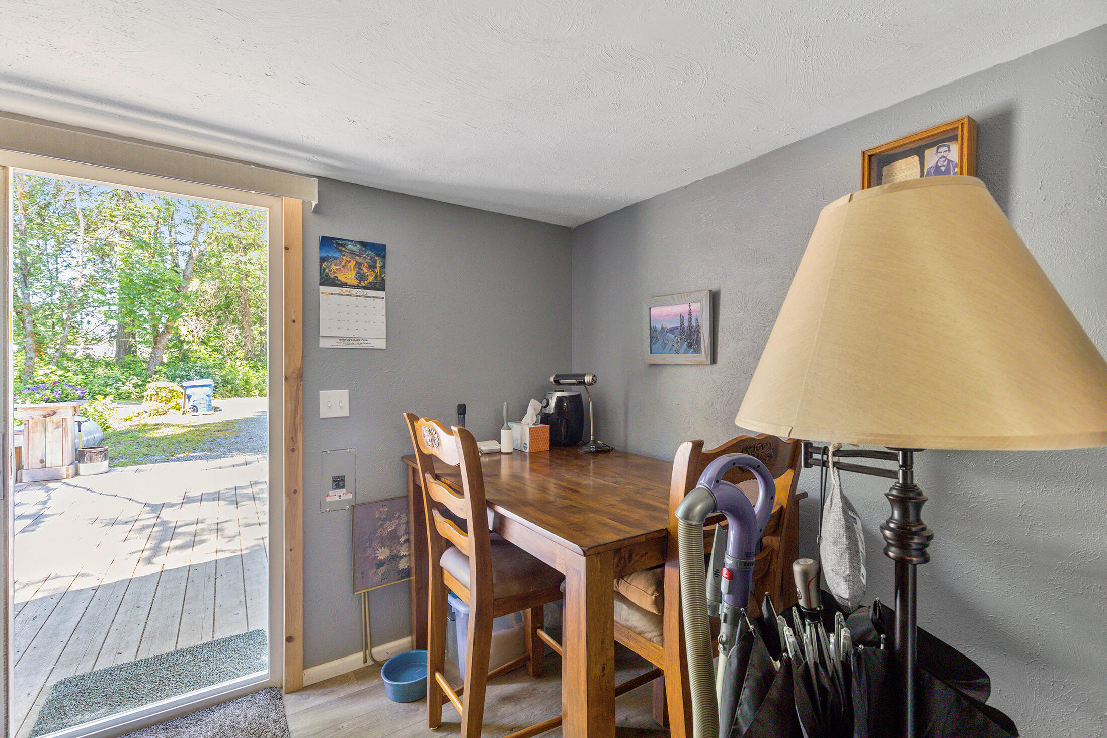 619 Placer Road Wolf Creek, OR 97497 - Photo 21 of 52 0R1A6645